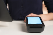 Що таке POS-термінал і як він працює в Україні